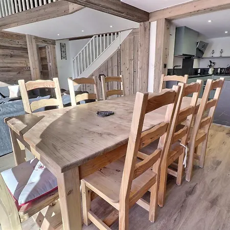 Apartment Superbe Duplex 5p Meribel - Skis Aux Pieds, 8-10 Pers, Animaux Acceptes - Fr-1-182-246